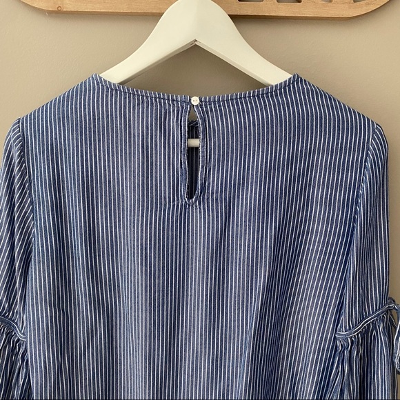 Beachlunchlounge Bell Sleeve Striped Blouse Blue Sz Small - Picture 9 of 10